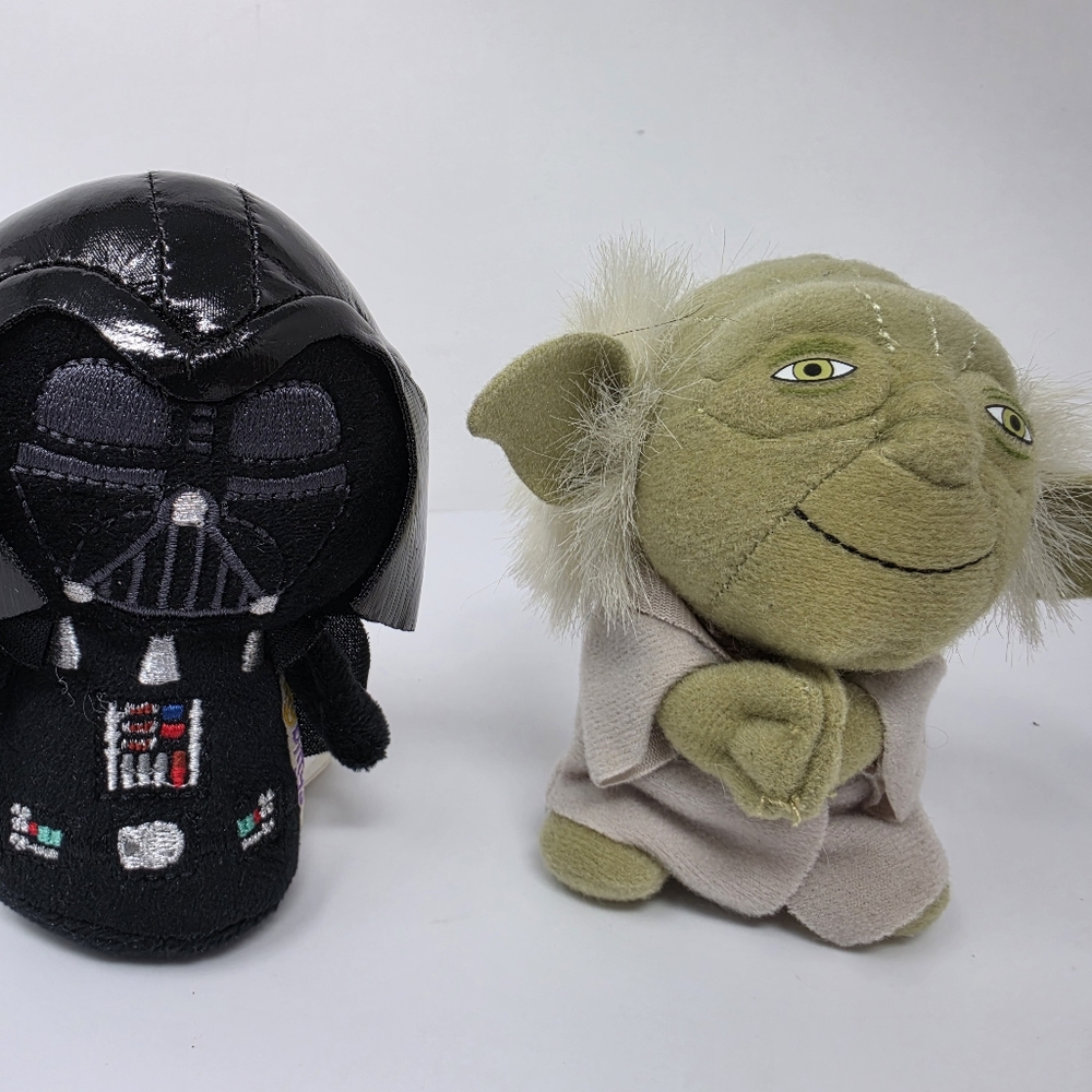 Hallmark Itty Bitty Darth Vader Yoda Lot of 2